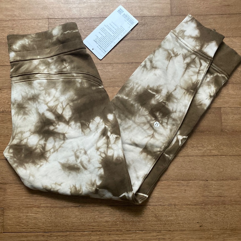 Lululemon Warm Down Jogger tie dye sweats new size 4